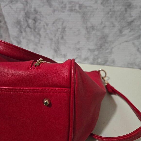 Gunas New York Vegan Leather Red Handbag With Gold Hardware & Zipper Detail - Picture 7 of 10